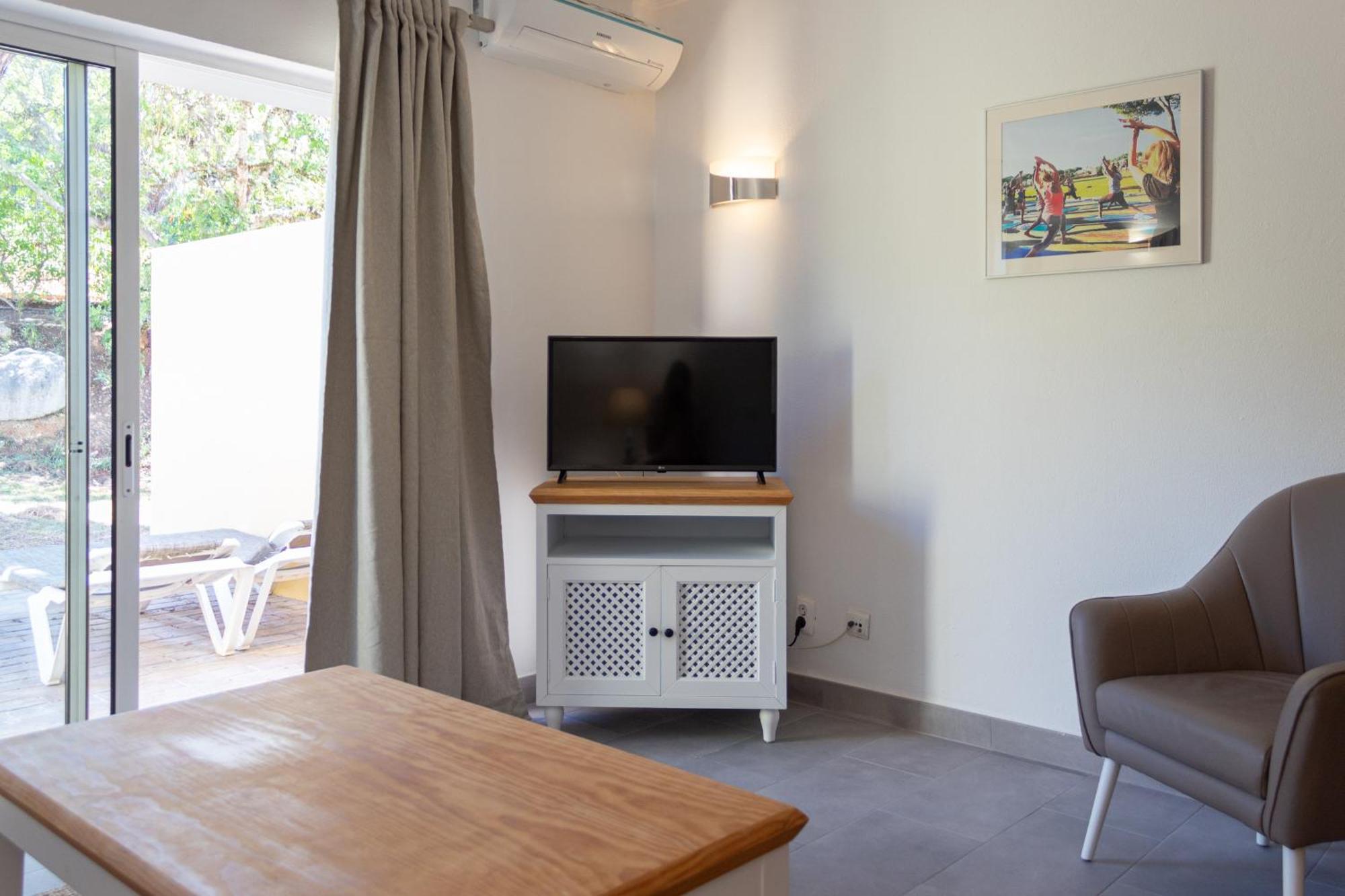 Browns Sports Resort Vilamoura Room photo